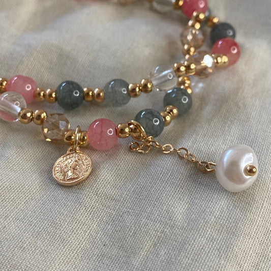 Goldenes Perlenarmband - Glanz und Glamour | Vers&Stein